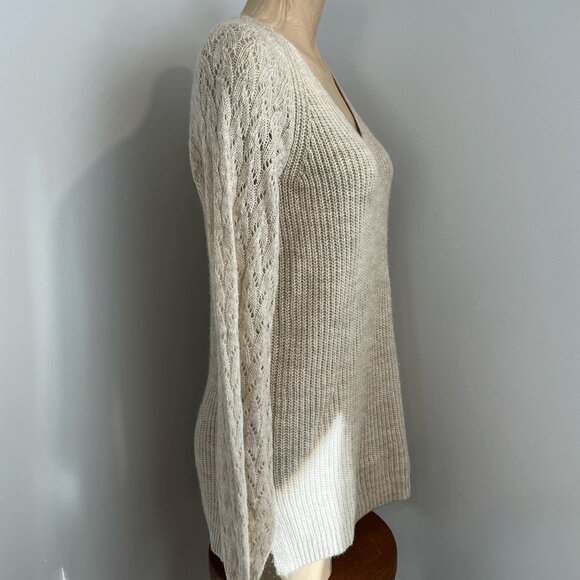RW&CO. Delicate V Neck Knit Crochet Balloon Long Sleeve Tunic Sweater S Dainty - Picture 3 of 13